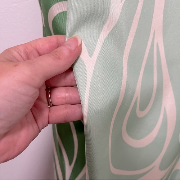 VINTAGE 100% Silk Green Cream Mid Century Style Shift Dress Size 8 - Picture 10 of 11
